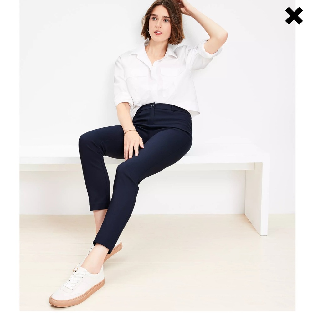 Navy Blue Cropped Pants